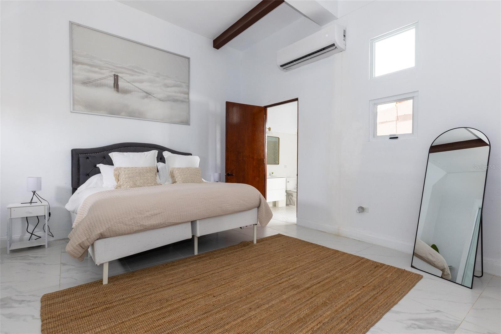 PR9108453 Property Photo