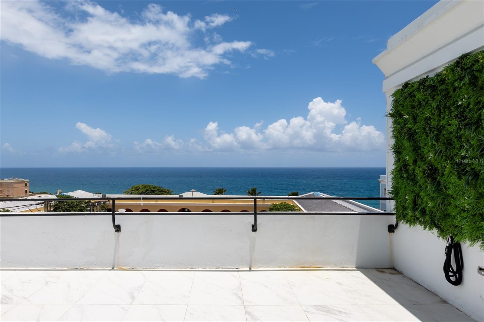 PR9108453 Property Photo