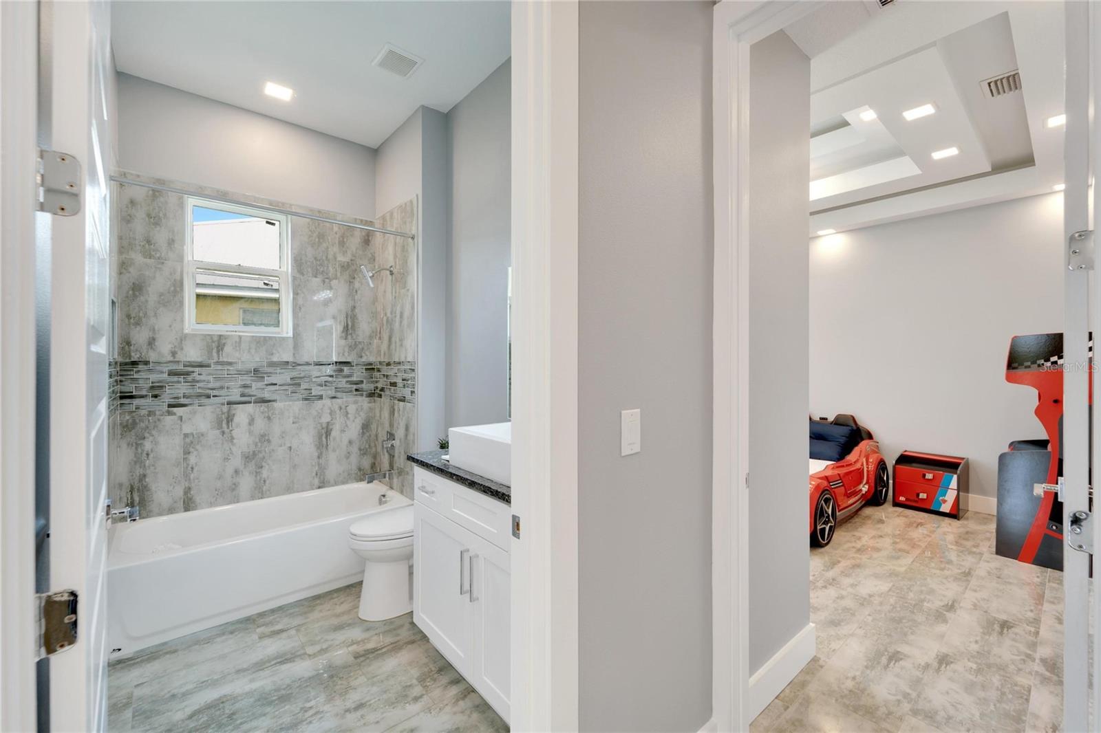 567 BIMINI BAY BLVD, APOLLO BEACH, FL, 33572