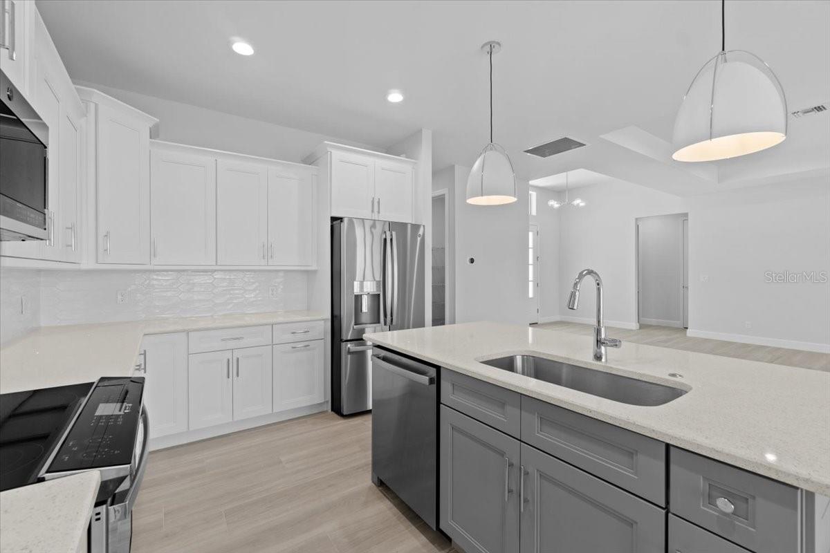 6999 BURNSVILLE ST, ENGLEWOOD, FL, 34224