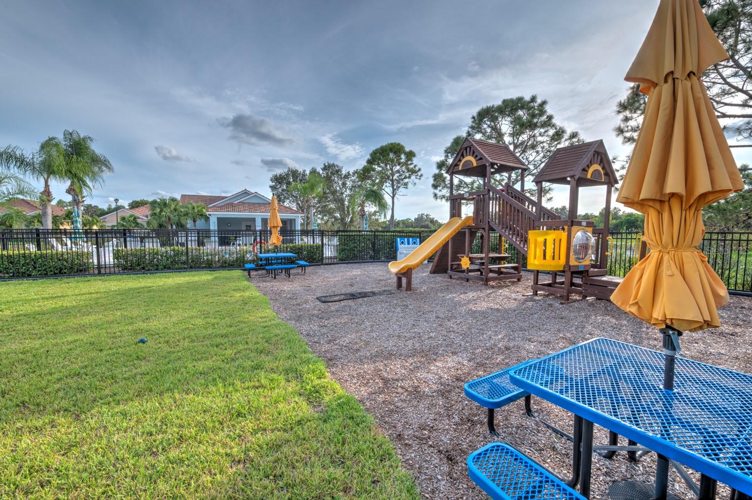 7823 33RD ST E #20, SARASOTA, FL, 34243