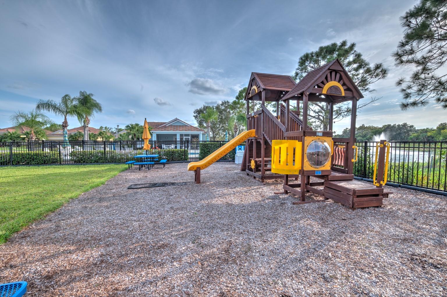 7823 33RD ST E #20, SARASOTA, FL, 34243