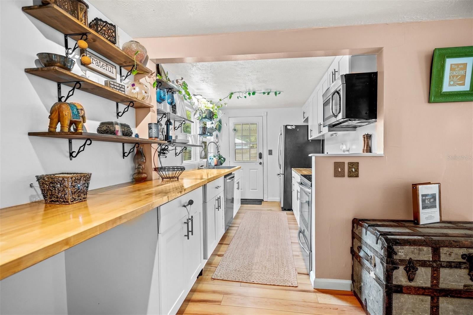 814 ANDERSON RD, NOKOMIS, FL, 34275