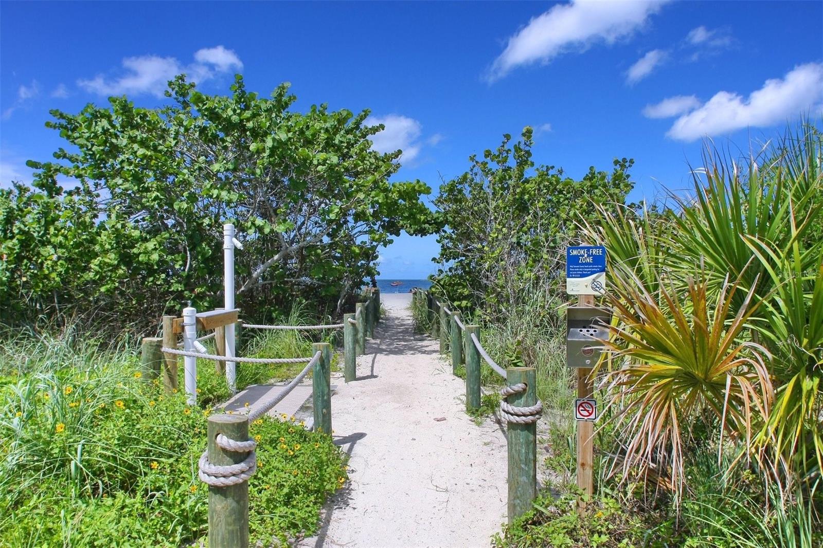 814 ANDERSON RD, NOKOMIS, FL, 34275
