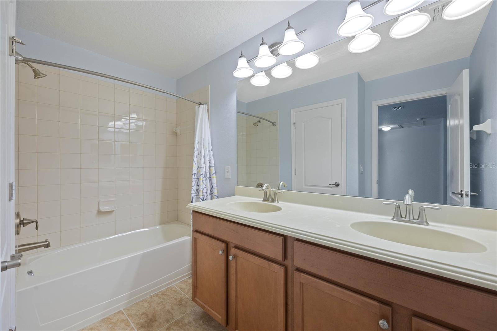 6115 SUNSET ISLE DR, WINTER GARDEN, FL, 34787