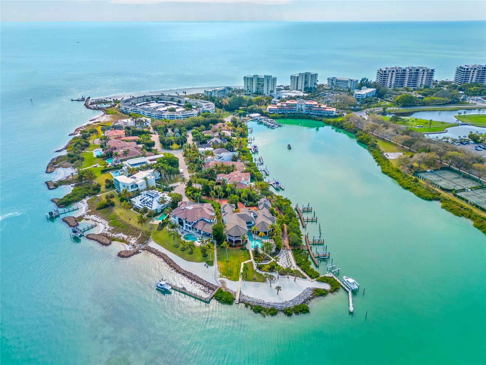 225 SANDS POINT RD #6103, LONGBOAT KEY, FL, 34228