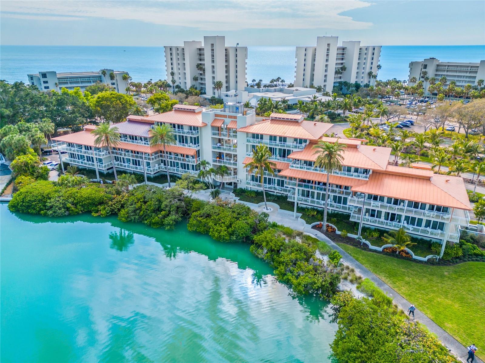 225 SANDS POINT RD #6103, LONGBOAT KEY, FL, 34228