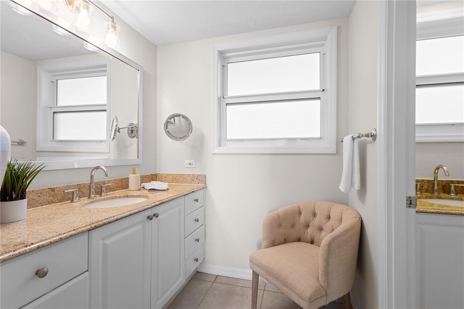 225 SANDS POINT RD #6103, LONGBOAT KEY, FL, 34228