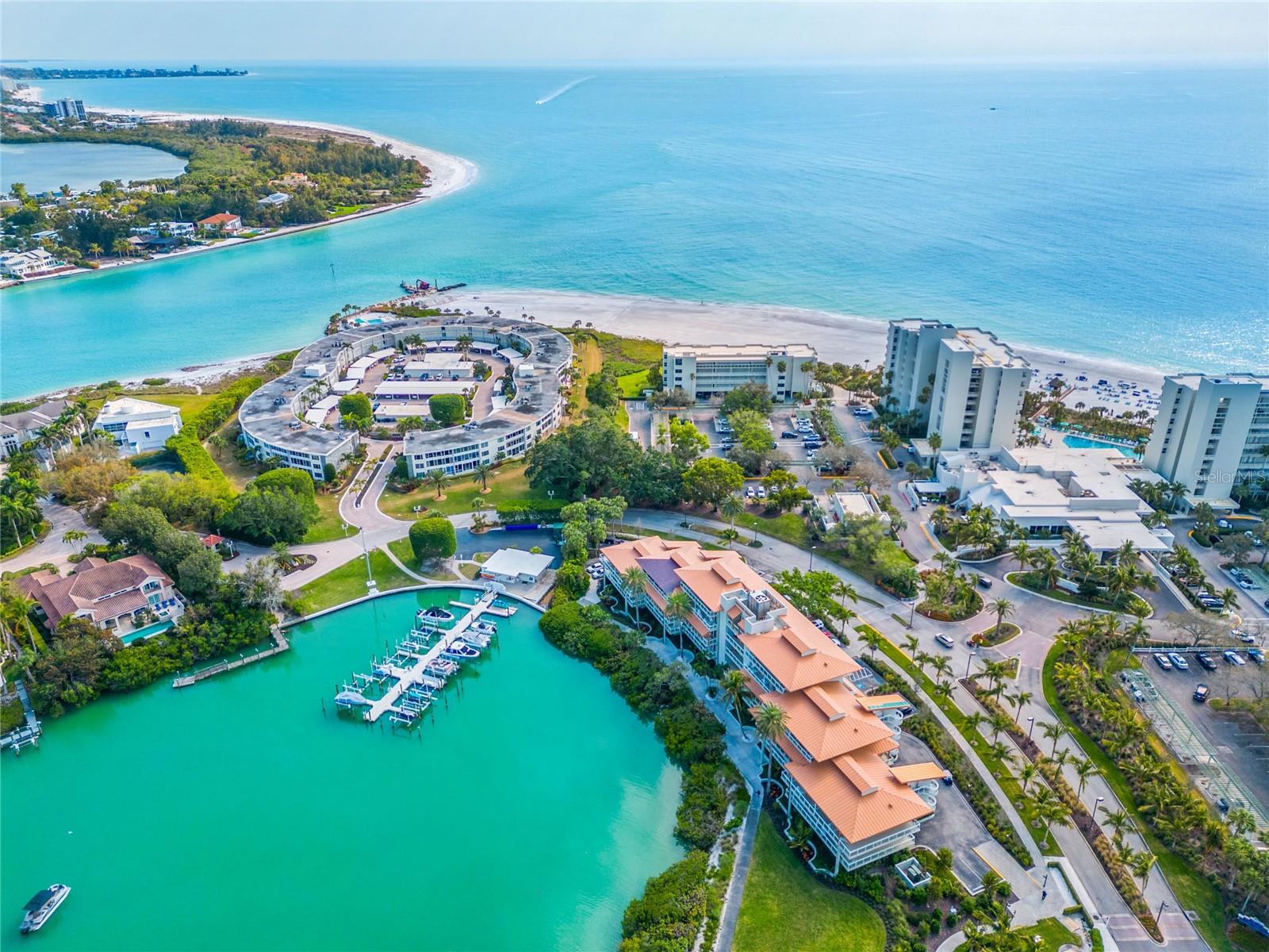 225 SANDS POINT RD #6103, LONGBOAT KEY, FL, 34228