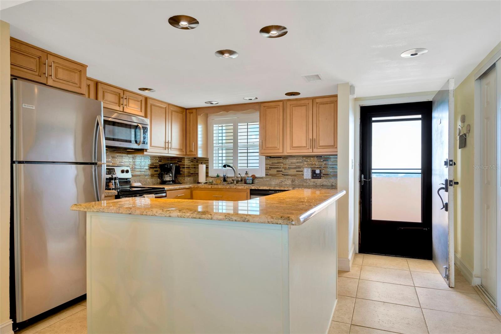 1270 GULF BLVD #2002, CLEARWATER BEACH, FL, 33767