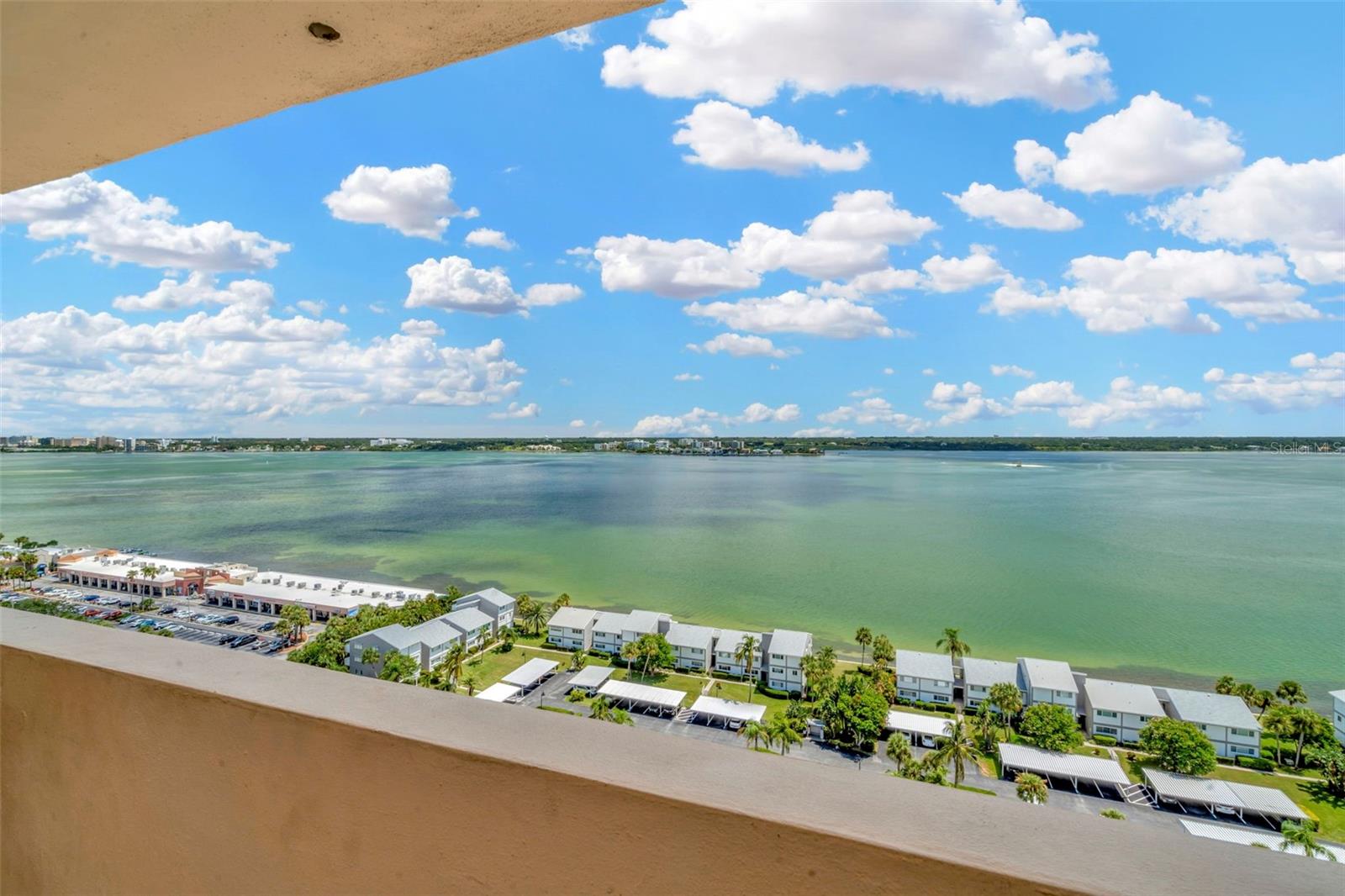 1270 GULF BLVD #2002, CLEARWATER BEACH, FL, 33767