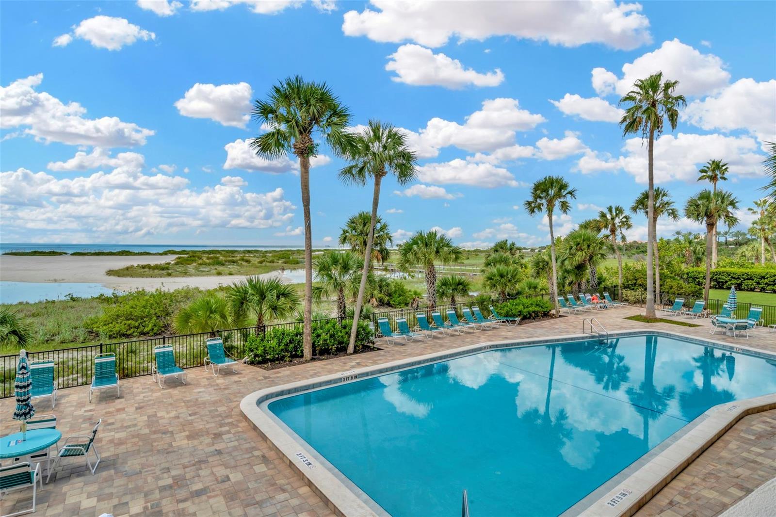 1270 GULF BLVD #2002, CLEARWATER BEACH, FL, 33767