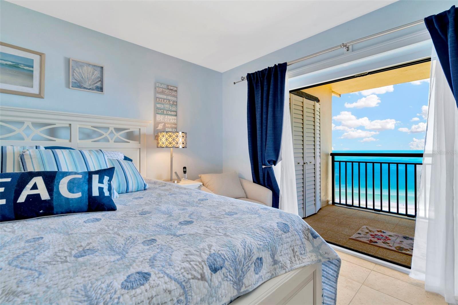 1270 GULF BLVD #2002, CLEARWATER BEACH, FL, 33767