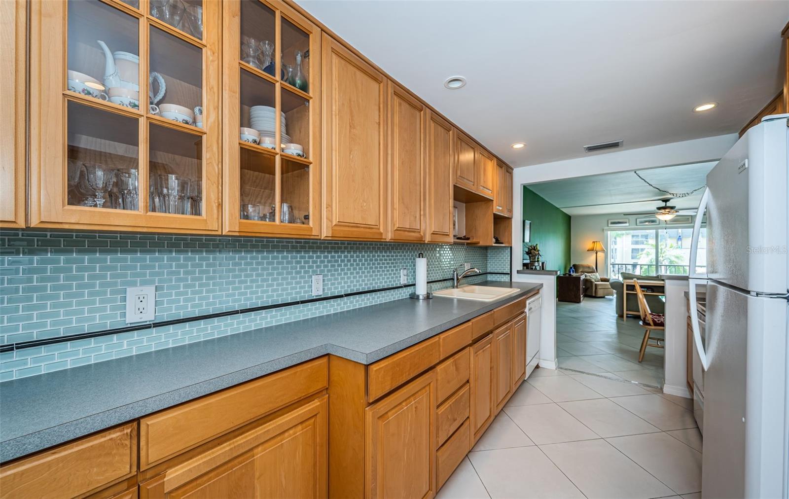 8693 BARDMOOR BLVD #202B, SEMINOLE, FL, 33777