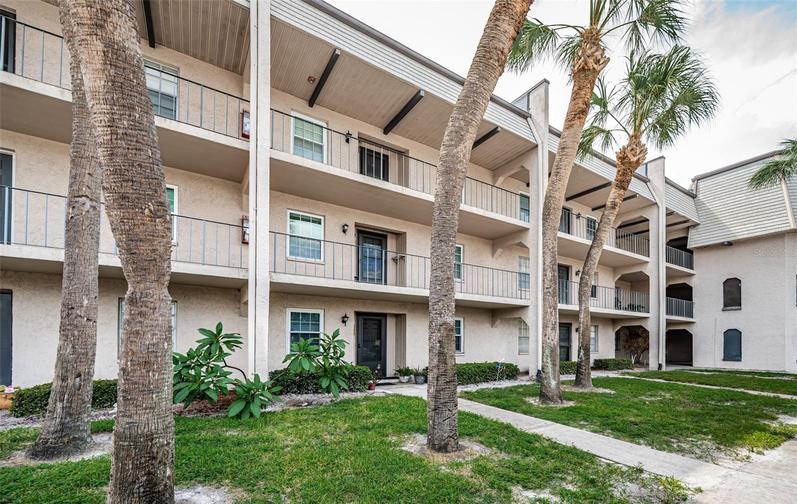 8693 BARDMOOR BLVD #202B, SEMINOLE, FL, 33777