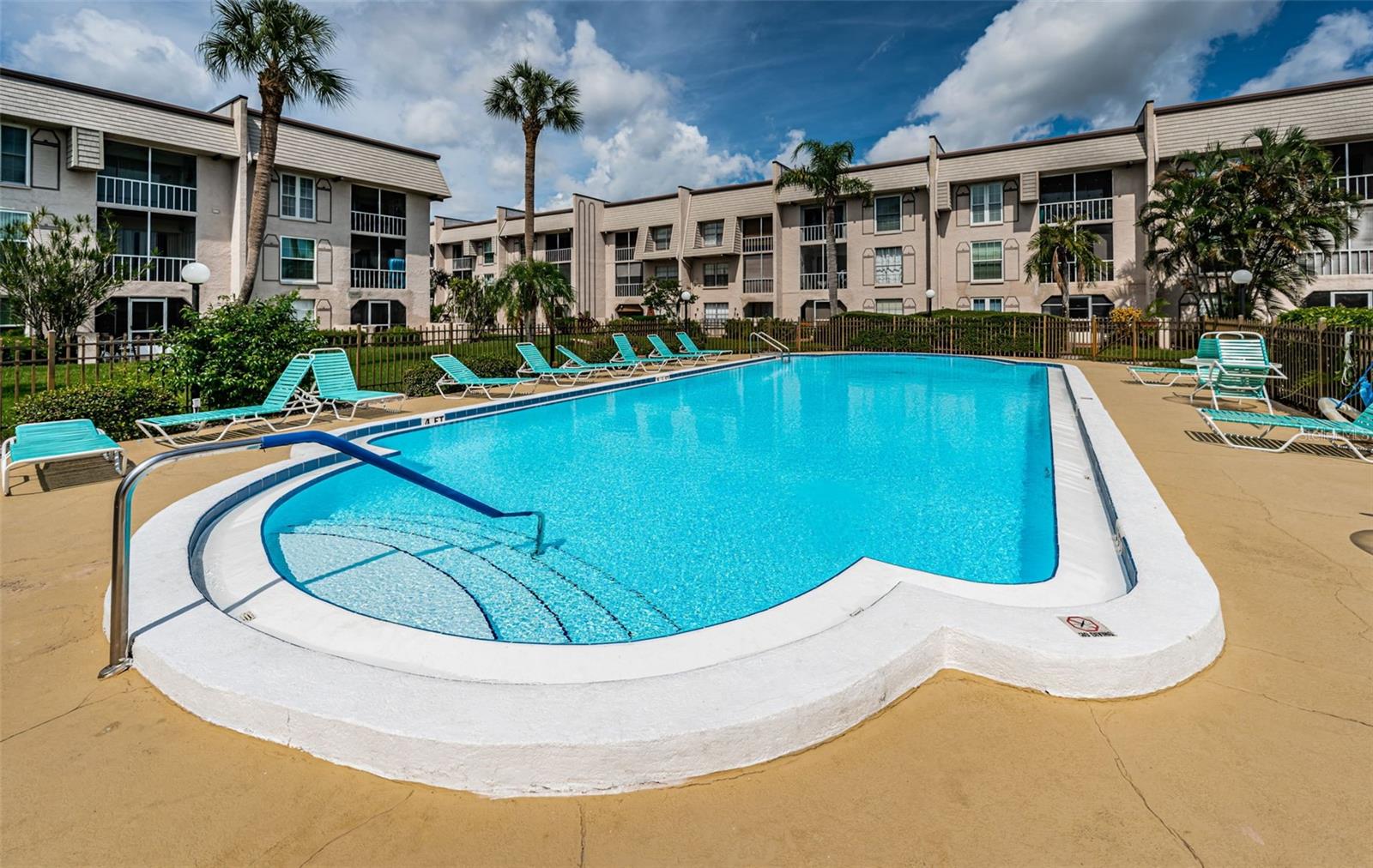 8693 BARDMOOR BLVD #202B, SEMINOLE, FL, 33777