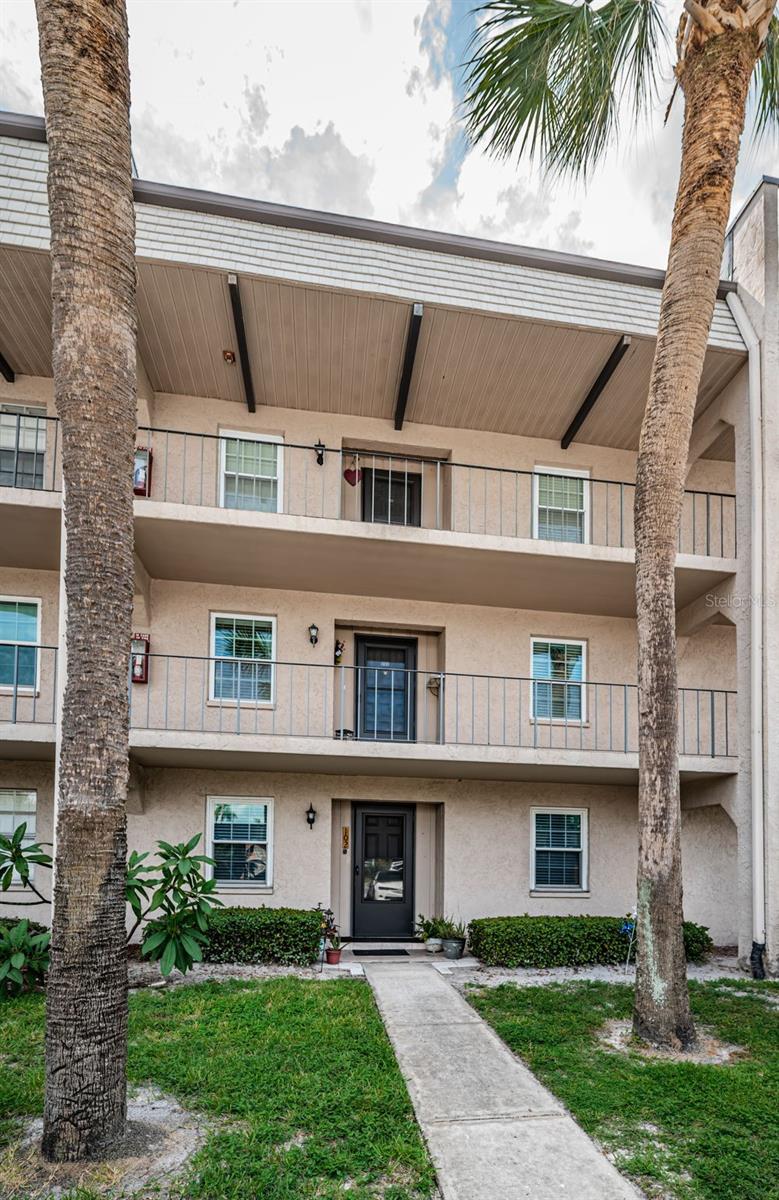 8693 BARDMOOR BLVD #202B, SEMINOLE, FL, 33777