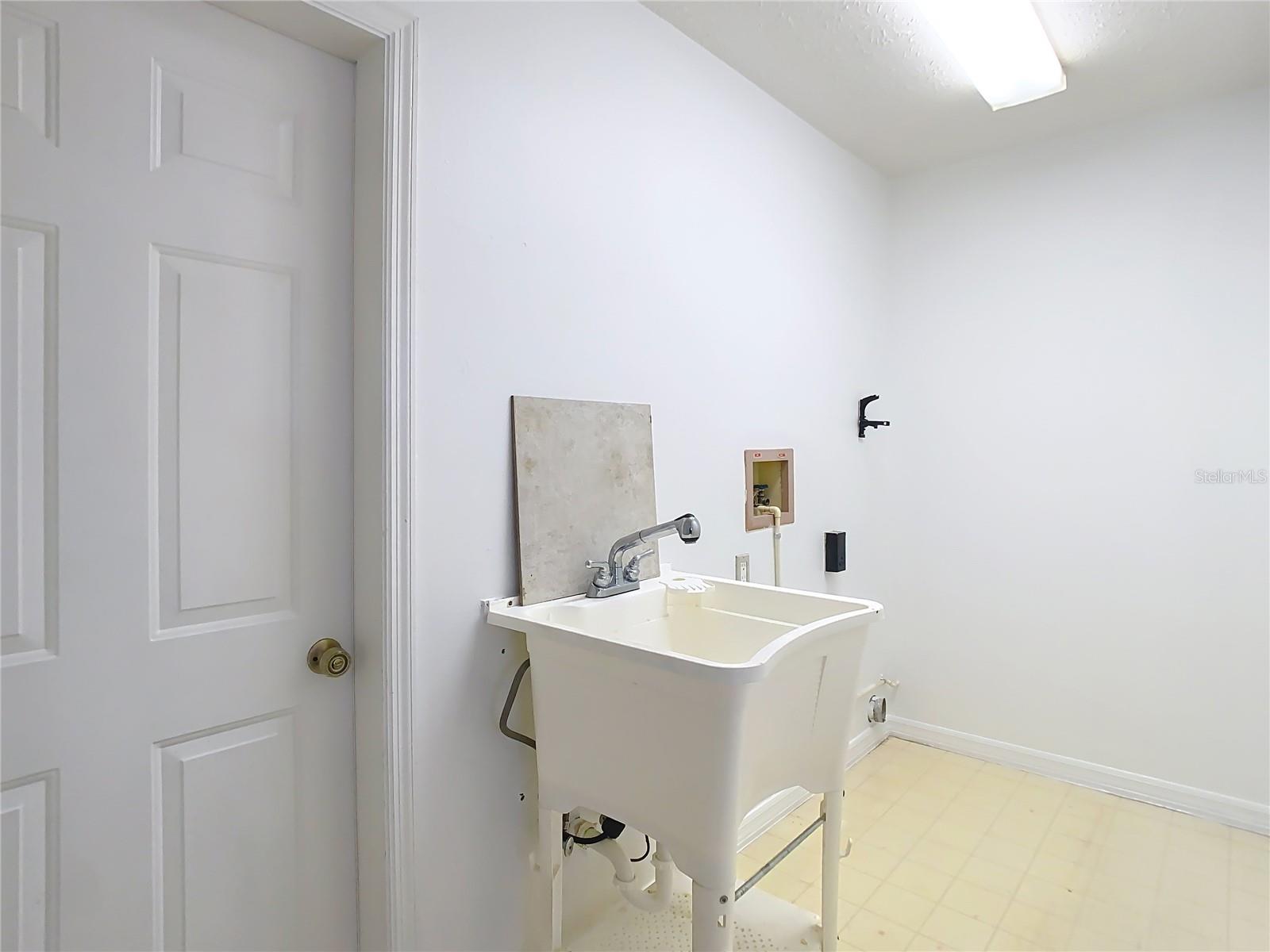 8726 LATHAM DRIVE, HUDSON, FL, 34667