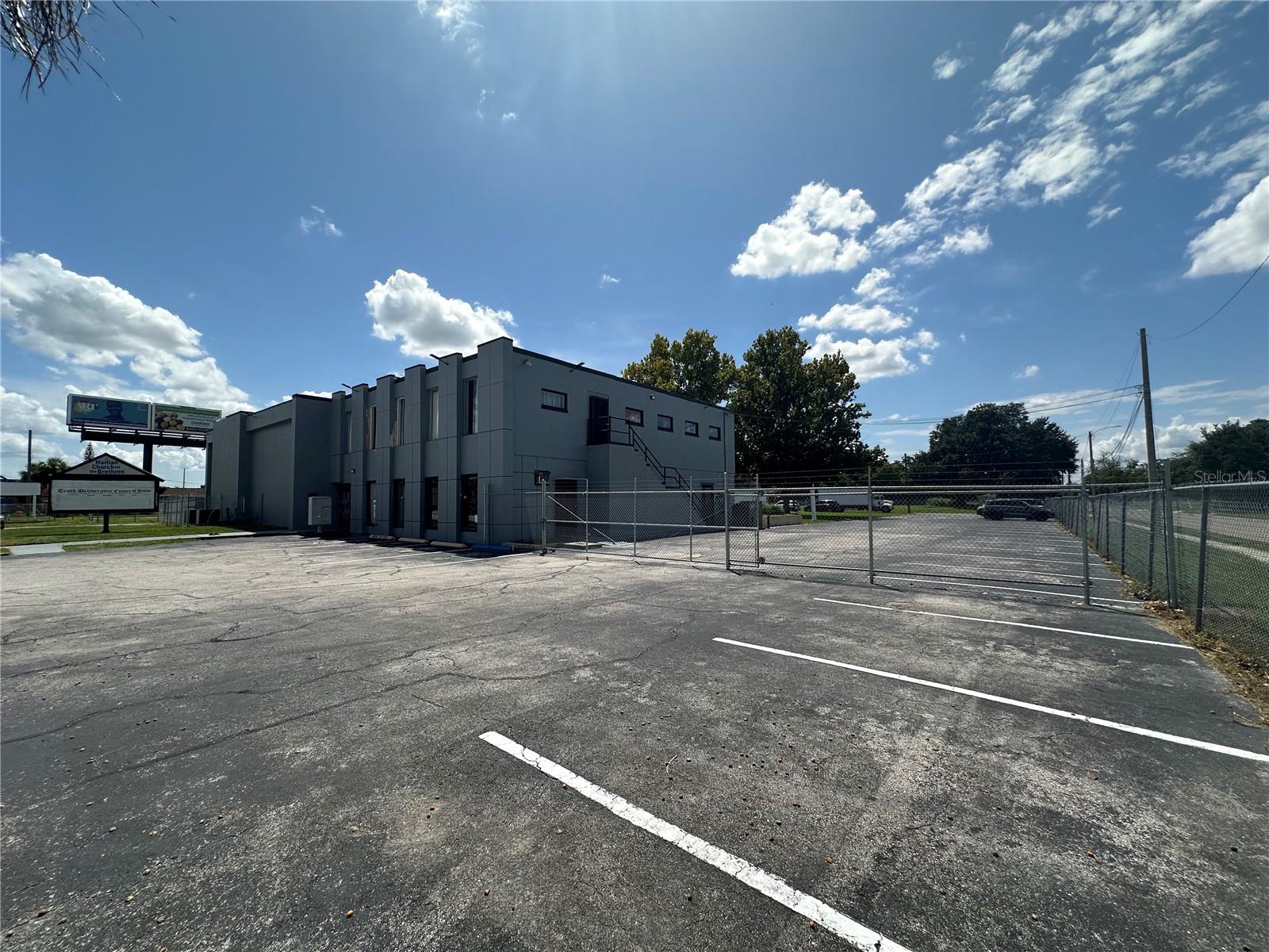 2300 S ORANGE BLOSSOM TRL, ORLANDO, FL, 32805
