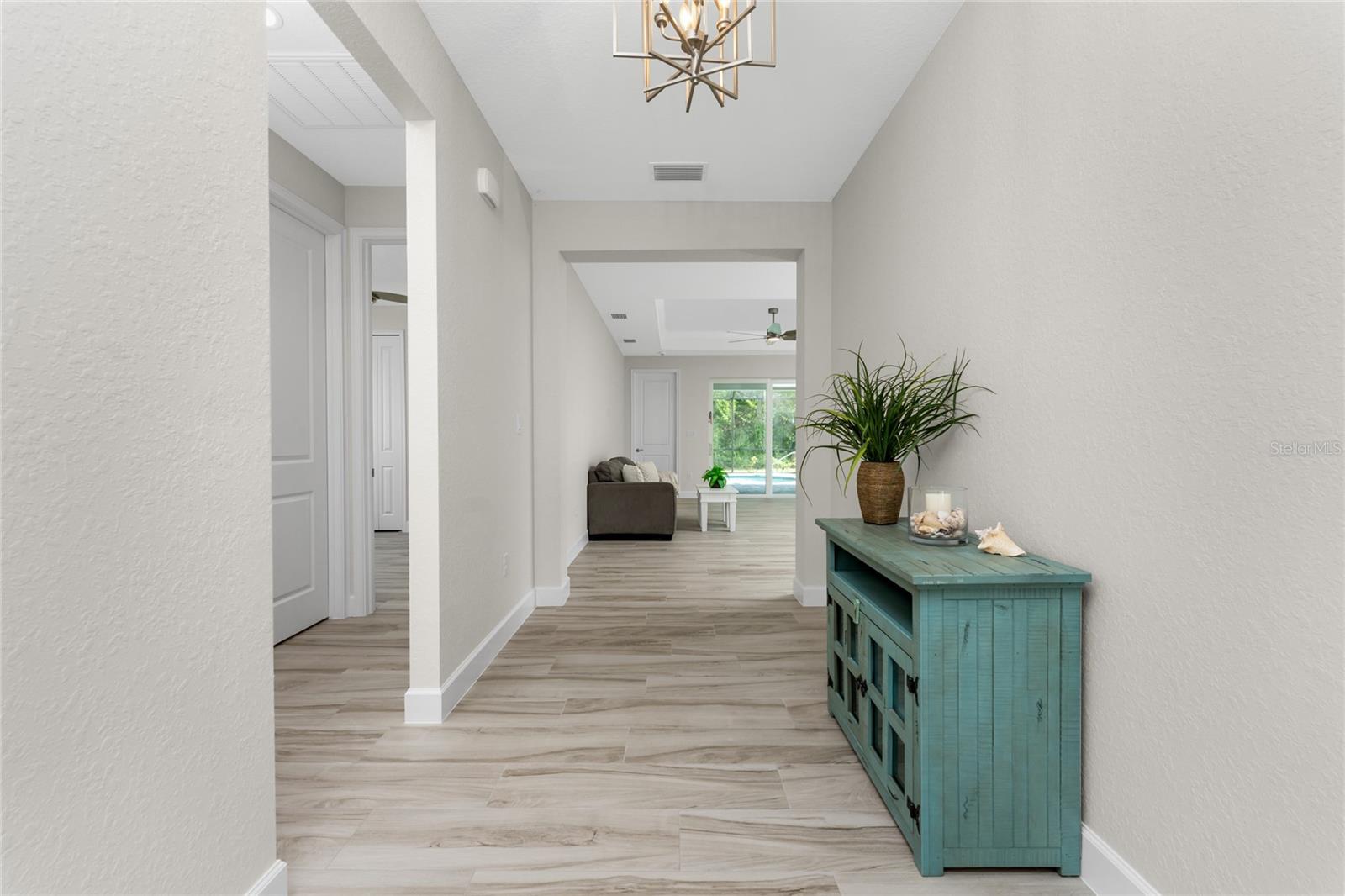 204 COUGAR WAY, ROTONDA WEST, FL, 33947