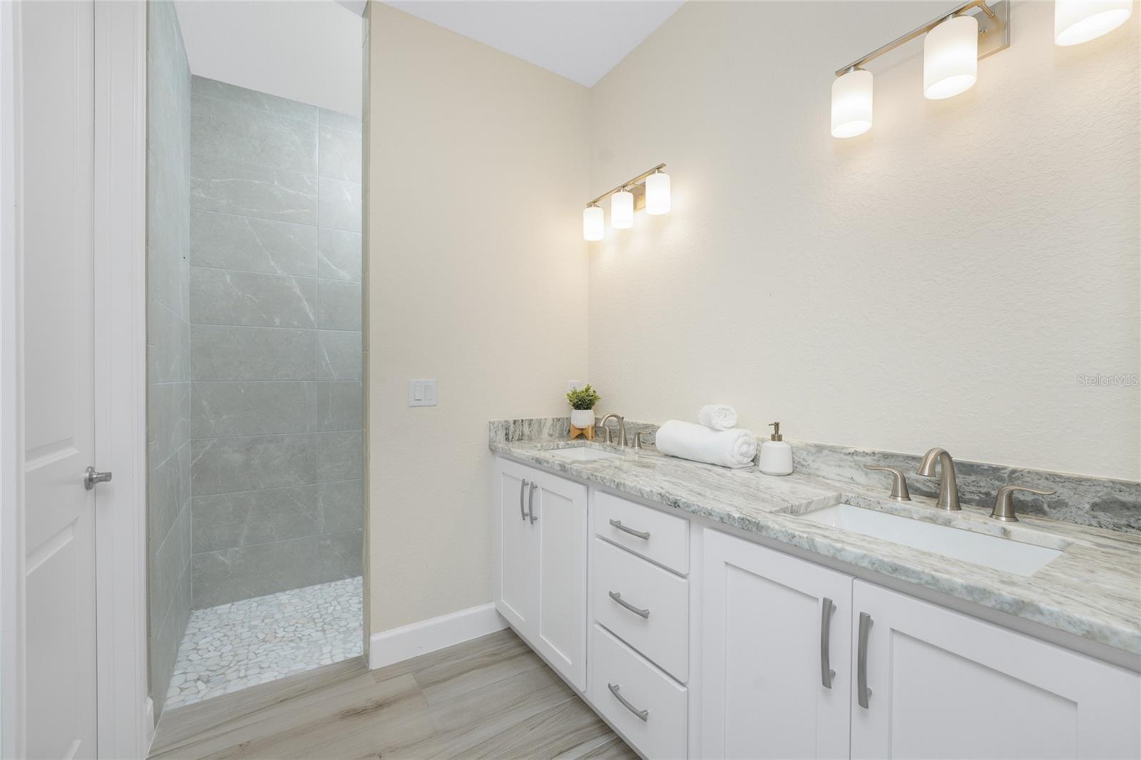 204 COUGAR WAY, ROTONDA WEST, FL, 33947