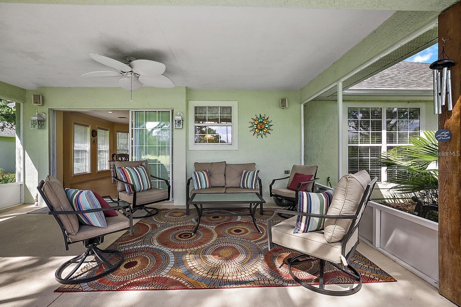 557 DOWLING CIR, LADY LAKE, FL, 32159