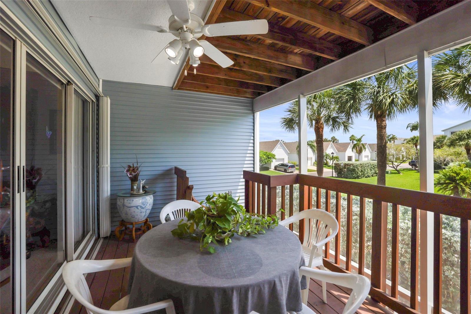 909 HARBOUR HOUSE DR, INDIAN ROCKS BEACH, FL, 33785