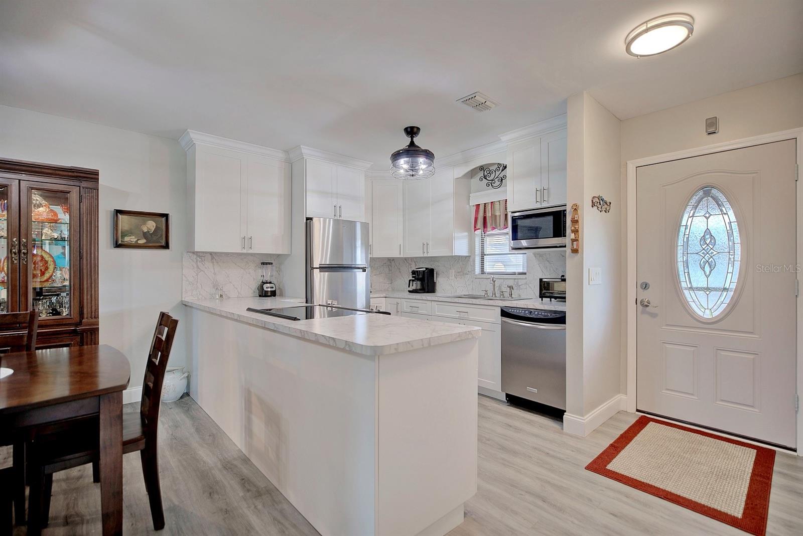 137 FAIRWAY DR, LAKE PLACID, FL, 33852