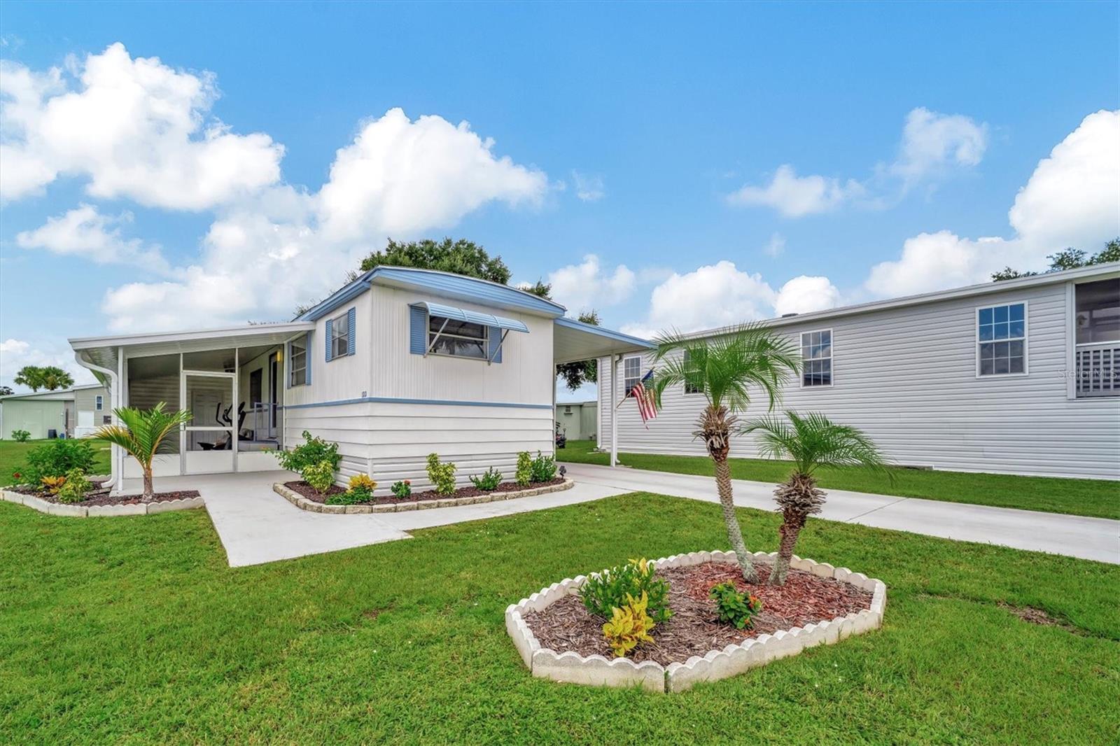 122 E SAINT ANNES CIR, APOLLO BEACH, FL, 33572