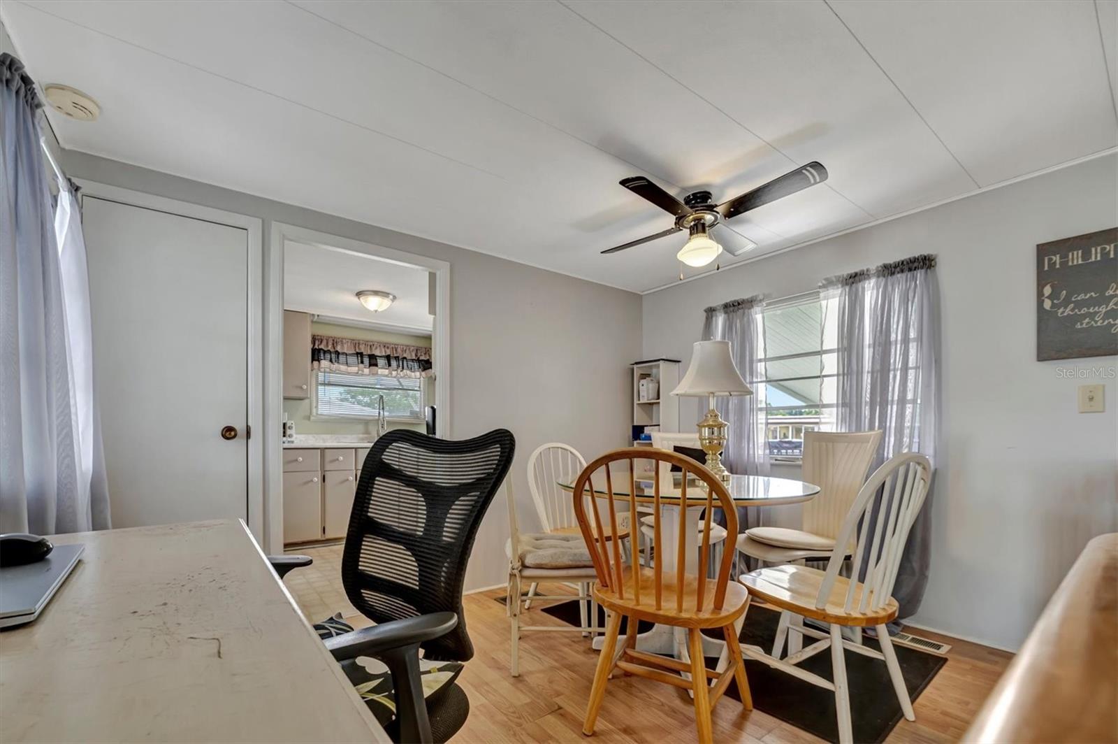 122 E SAINT ANNES CIR, APOLLO BEACH, FL, 33572