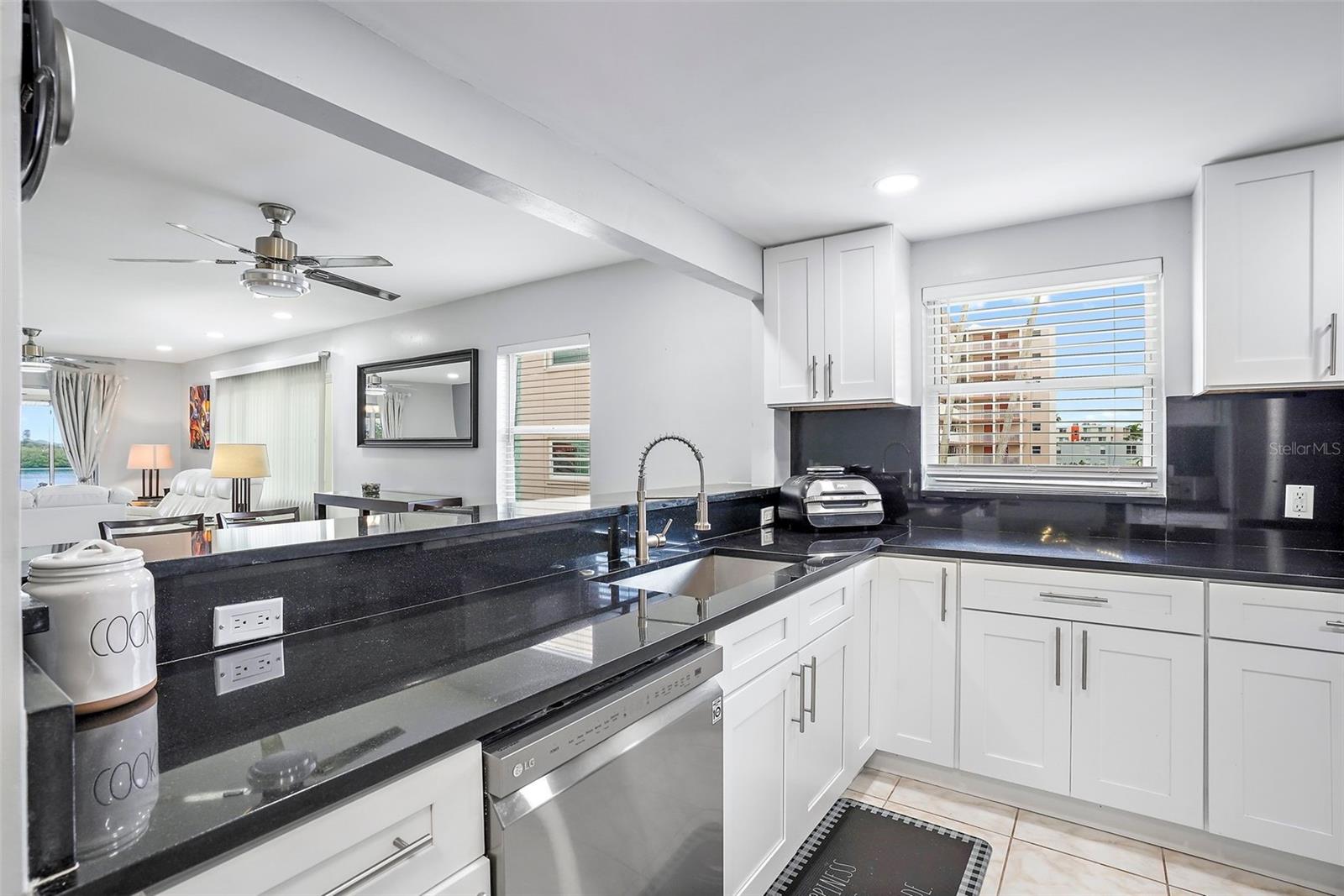 1819 SHORE DR S #318, SOUTH PASADENA, FL, 33707