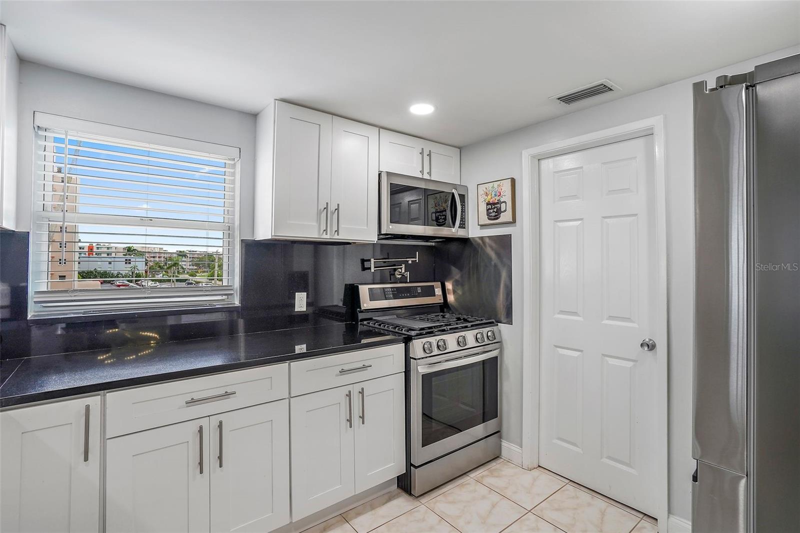 1819 SHORE DR S #318, SOUTH PASADENA, FL, 33707