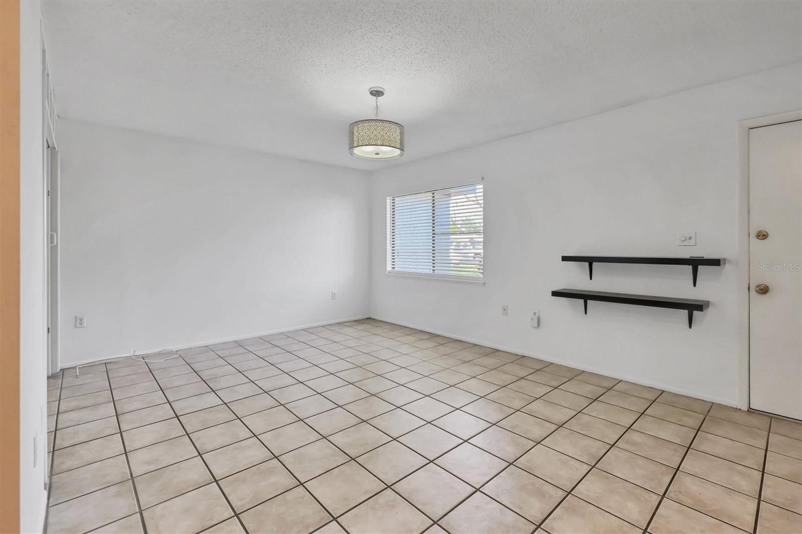1203 68TH AVENUE DR W #15, BRADENTON, FL, 34207