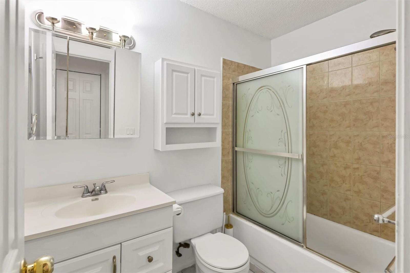 1203 68TH AVENUE DR W #15, BRADENTON, FL, 34207