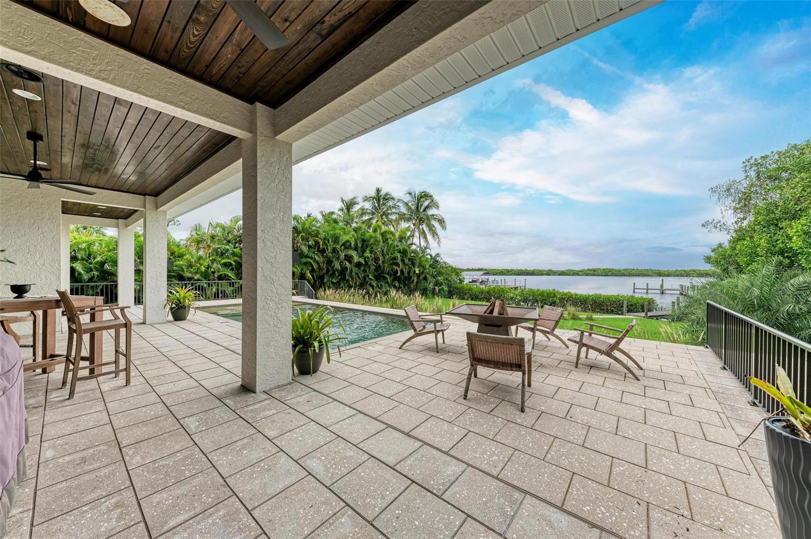 6452 RIVERSIDE DR, PUNTA GORDA, FL, 33982