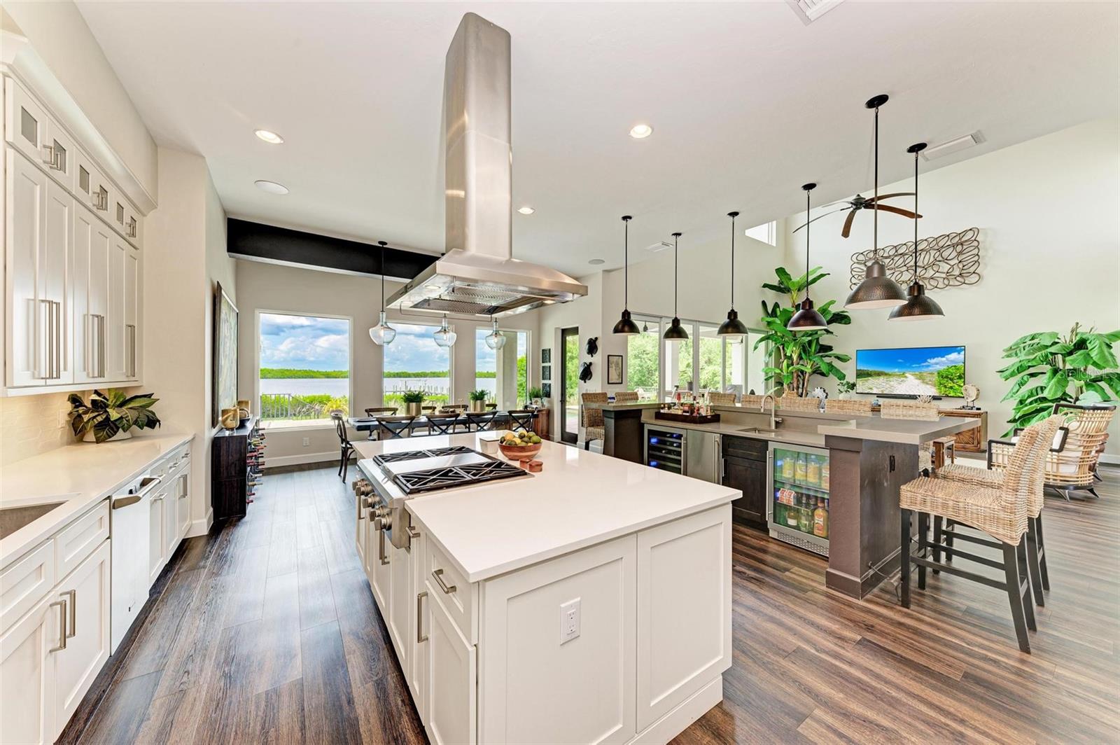 6452 RIVERSIDE DR, PUNTA GORDA, FL, 33982
