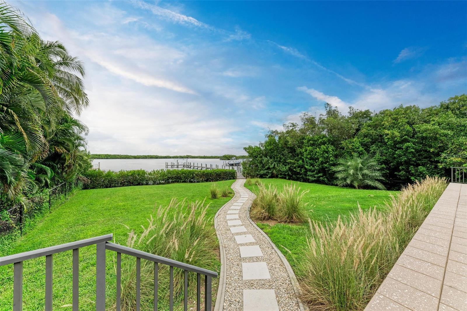 6452 RIVERSIDE DR, PUNTA GORDA, FL, 33982