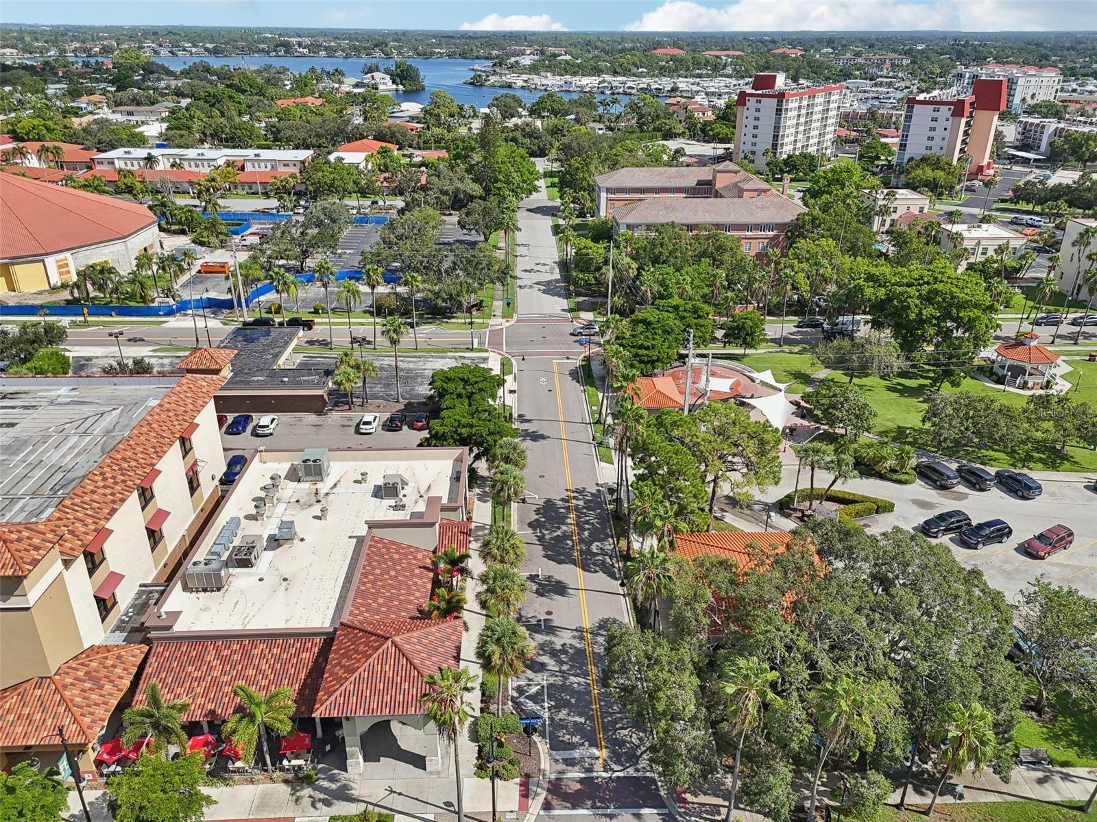 608 ARMADA RD S, VENICE, FL, 34285