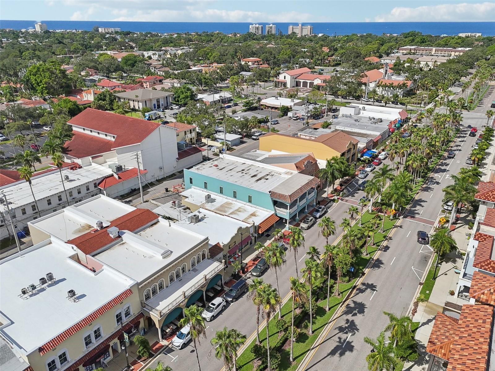 608 ARMADA RD S, VENICE, FL, 34285