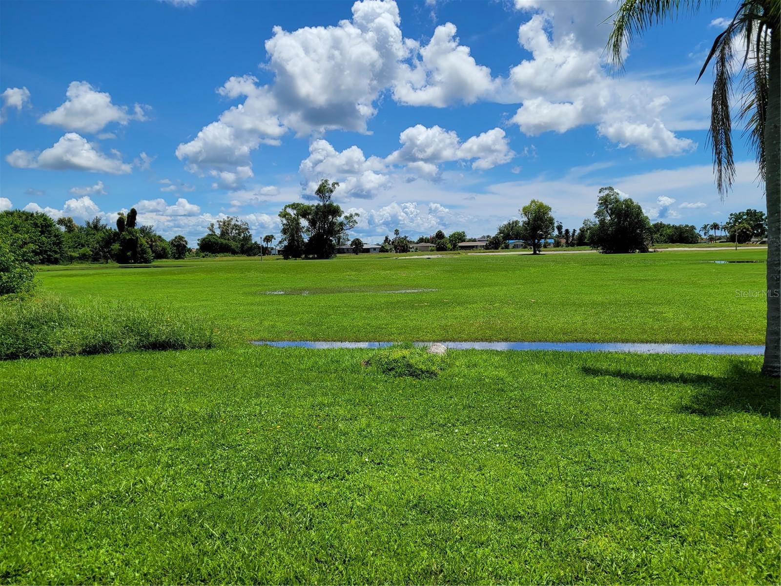 18 GOLFVIEW CT, ROTONDA WEST, FL, 33947