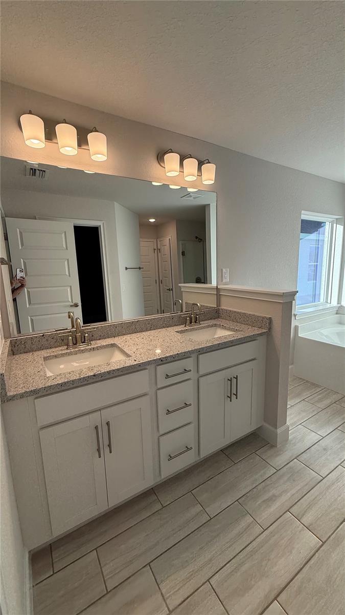 2620 AVERLAND LOOP, NORTH PORT, FL, 34287