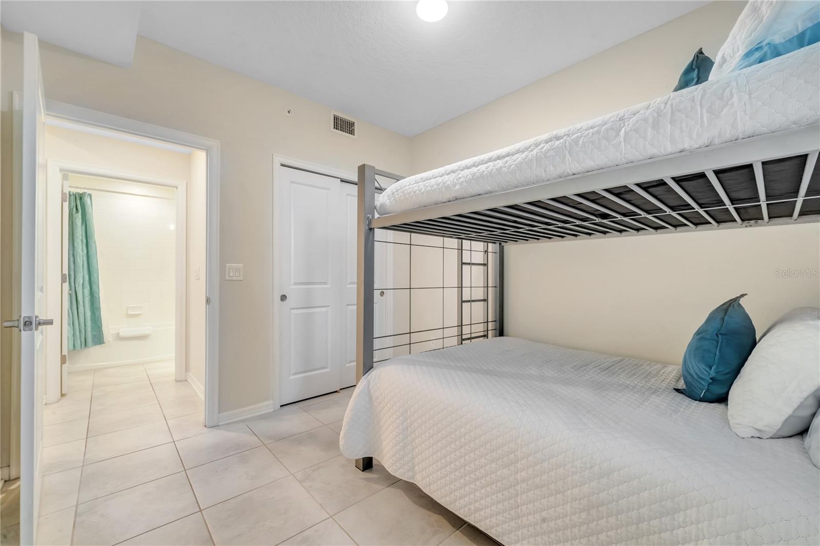 4721 CLOCK TOWER DR #302, KISSIMMEE, FL, 34746