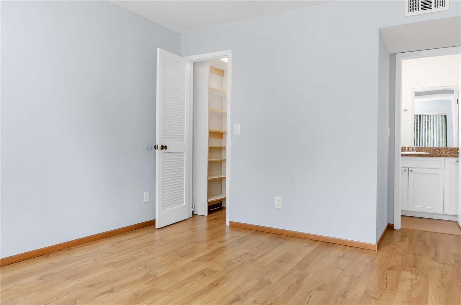 3300 FOX CHASE CIR N #231, PALM HARBOR, FL, 34683