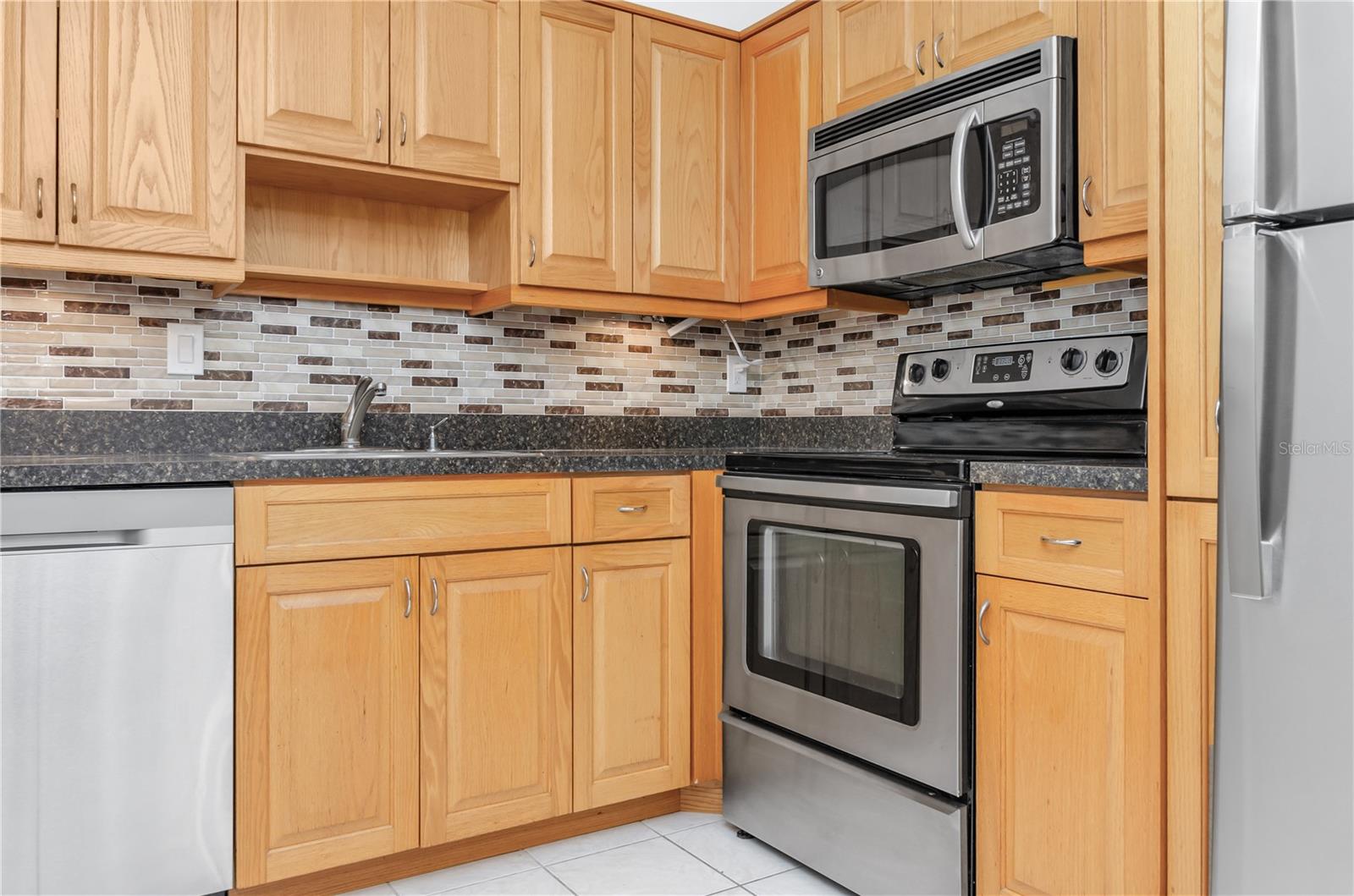 3300 FOX CHASE CIR N #231, PALM HARBOR, FL, 34683