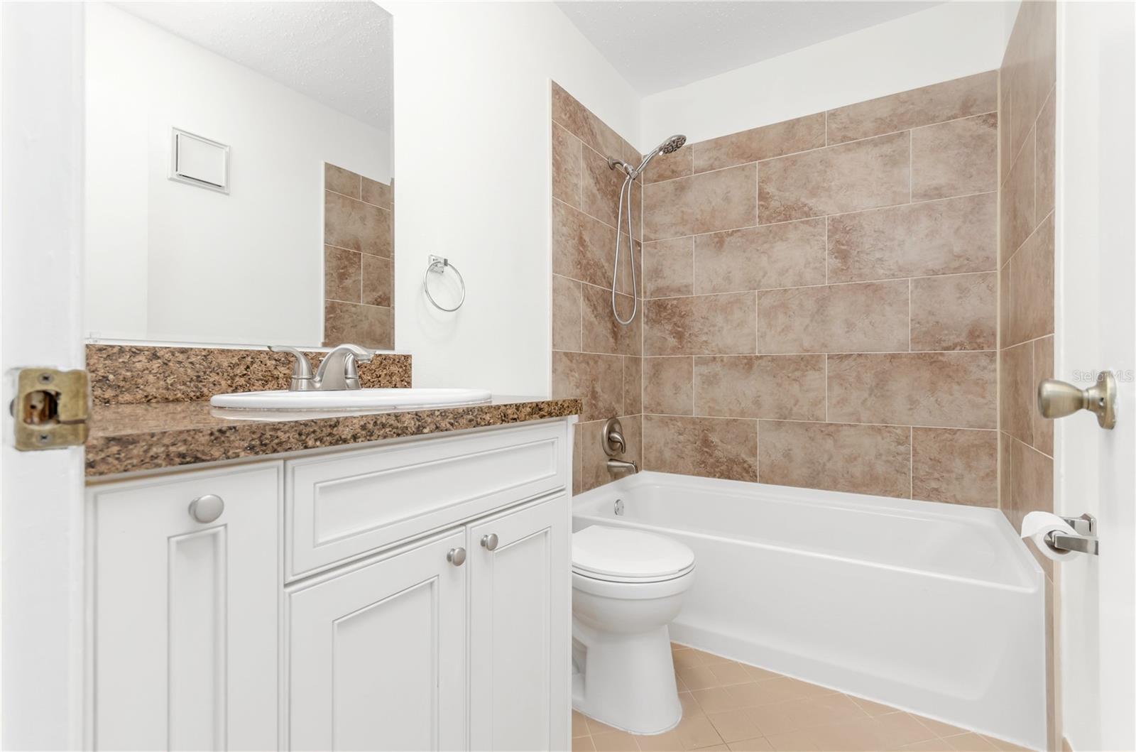 3300 FOX CHASE CIR N #231, PALM HARBOR, FL, 34683