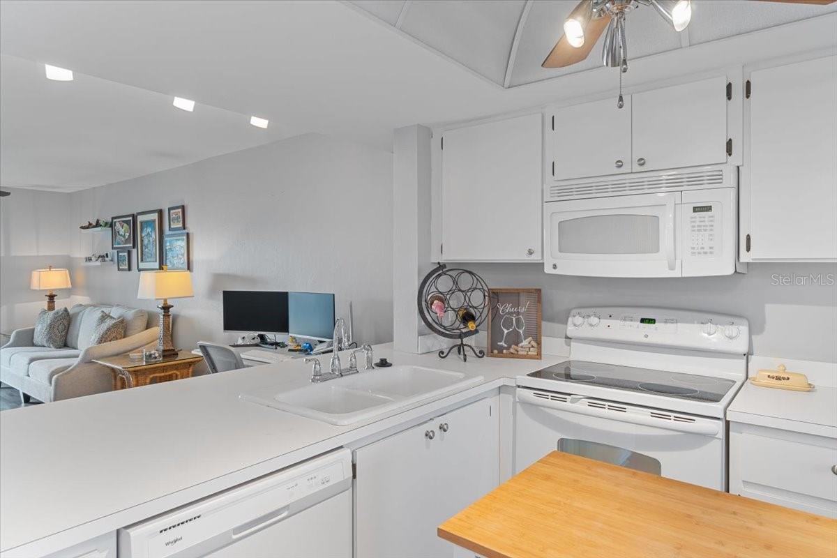 3310 LOVELAND BLVD #2505, PUNTA GORDA, FL, 33980