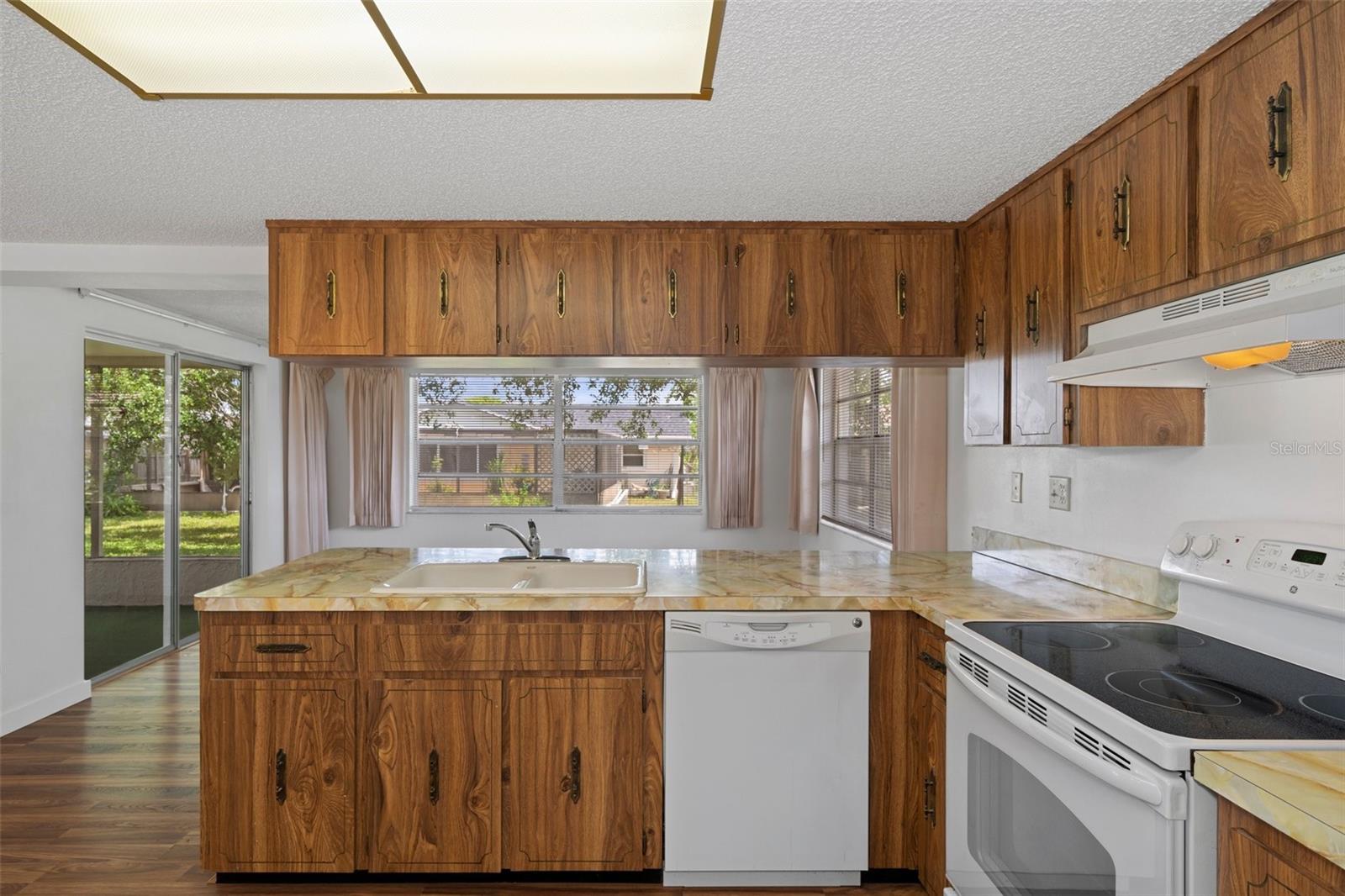 9616 GLEN MOOR LN, PORT RICHEY, FL, 34668