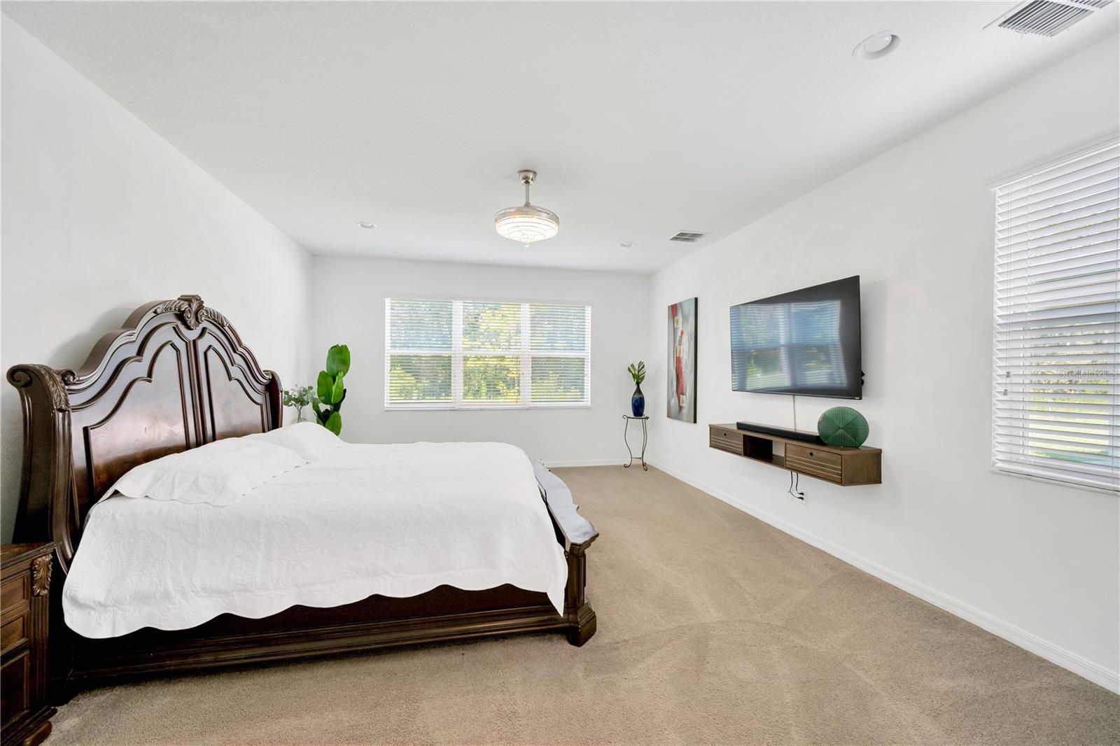 19336 EAGLE CREEK LN, TAMPA, FL, 33647