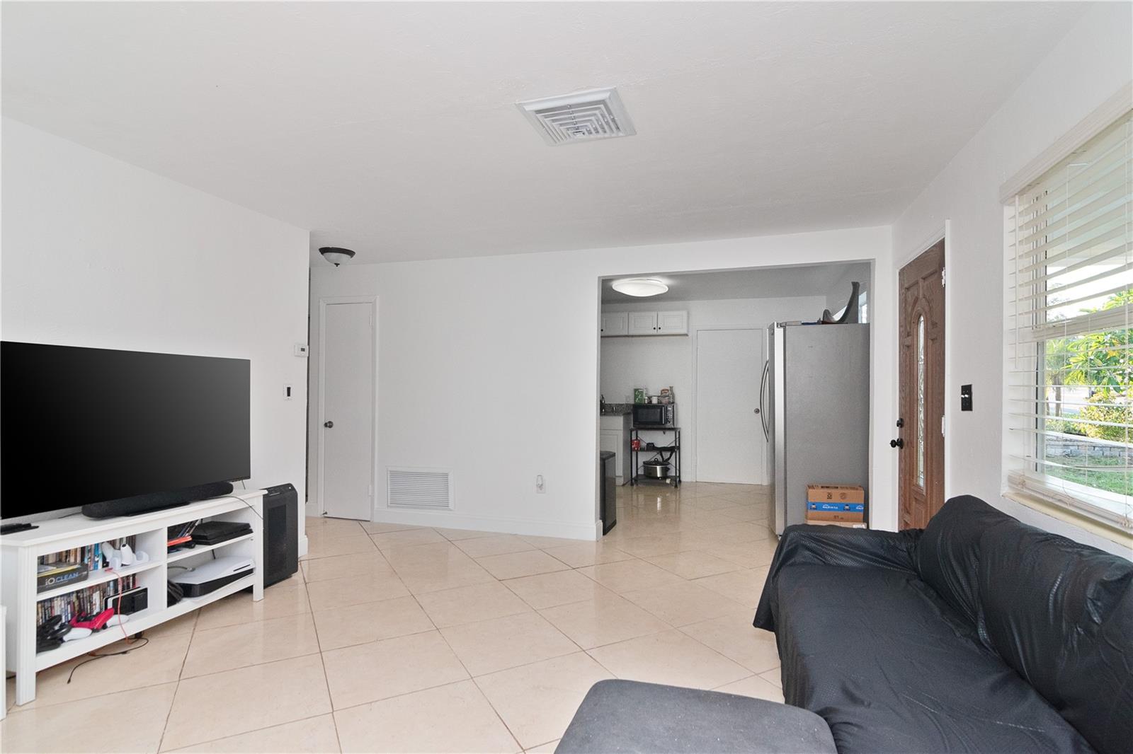 219 6TH AVE SW, LARGO, FL, 33770