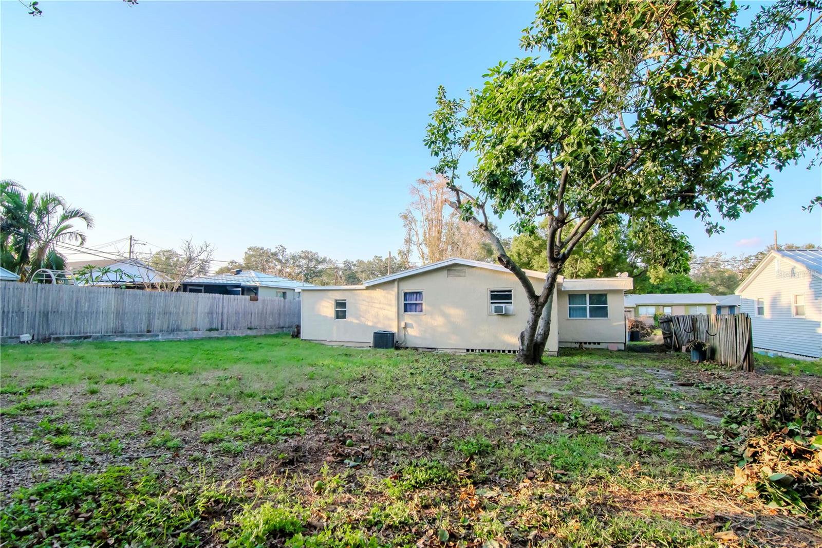 219 6TH AVE SW, LARGO, FL, 33770